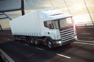 Critères essentiels pour choisir un prestataire de transport urgent
